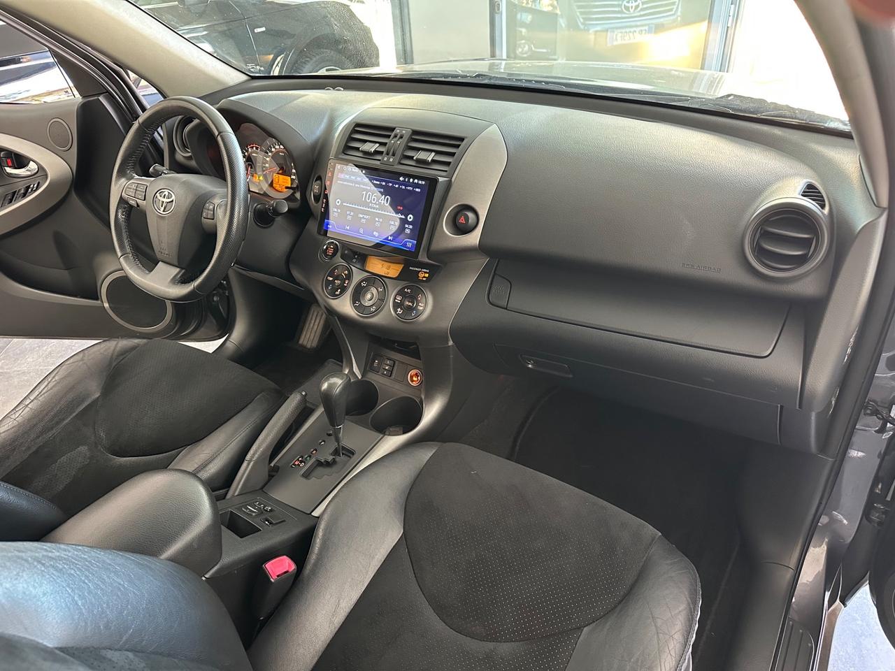 Toyota RAV 4 RAV4 Crossover 2.2 D-4D 150 CV Lounge