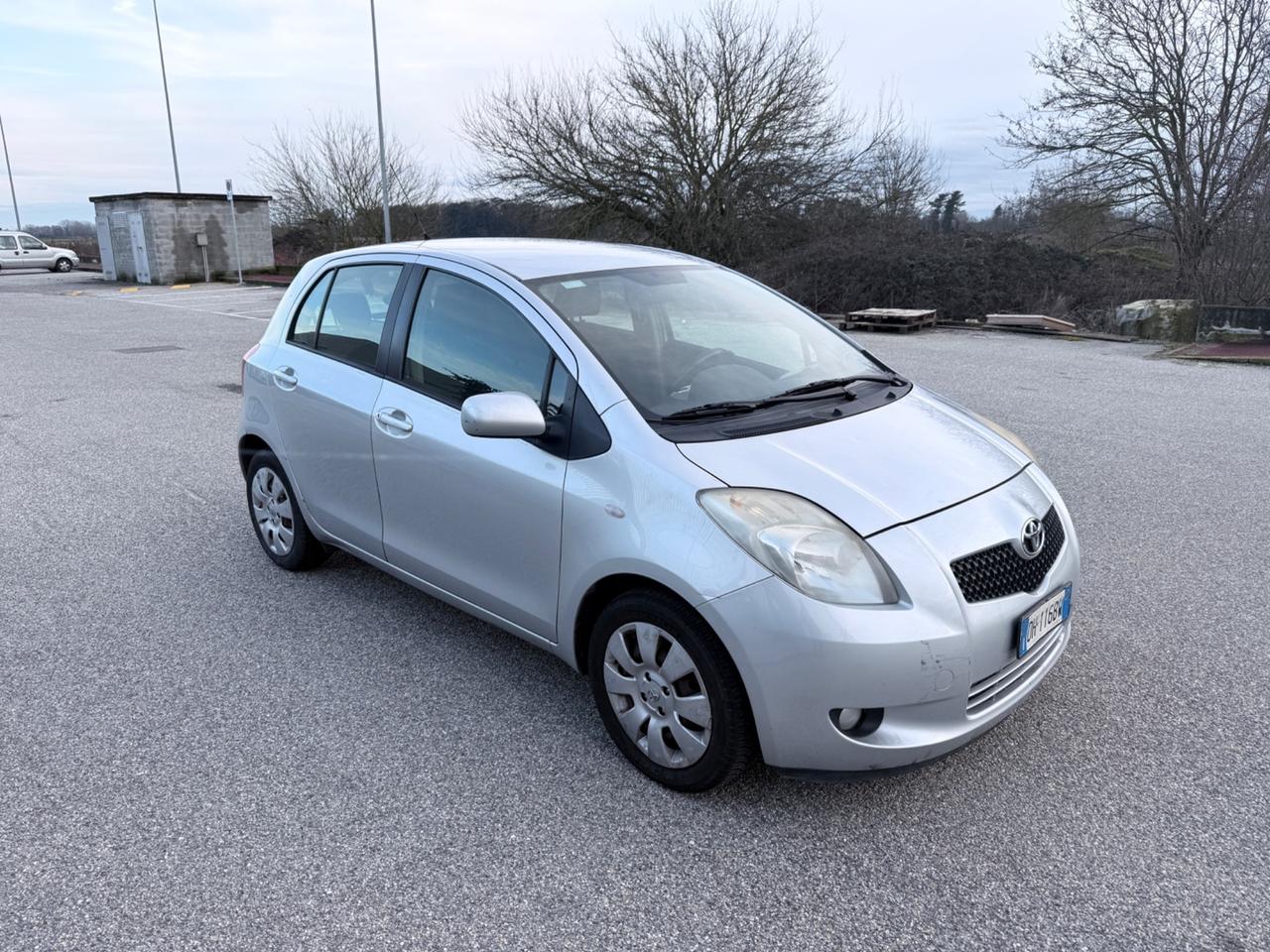 Toyota Yaris 1.3 5 porte