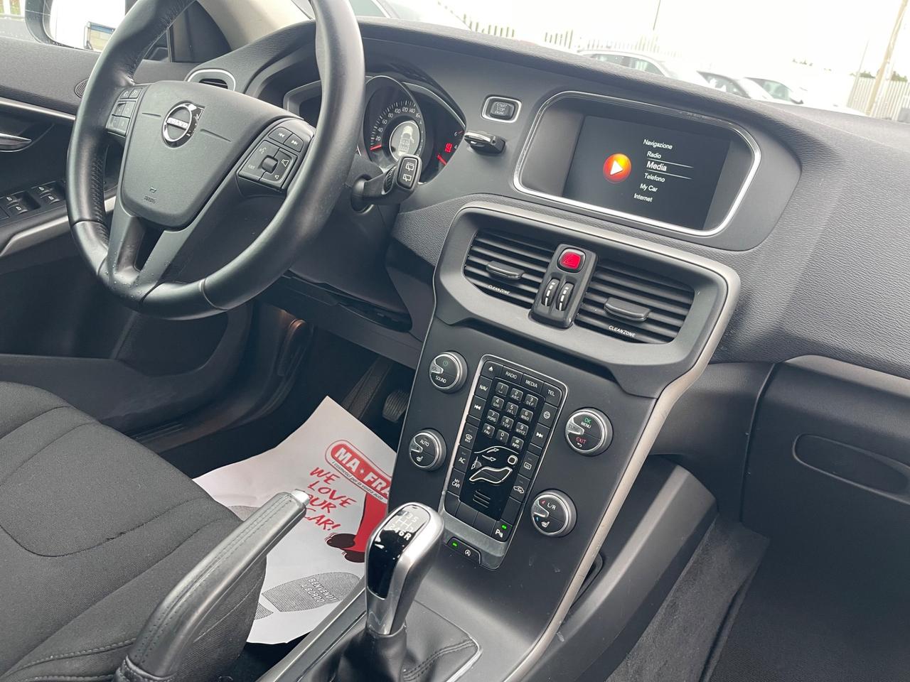 VOLVO V40 2.0D D2 120CV MANUALE FULL NAVI MY16