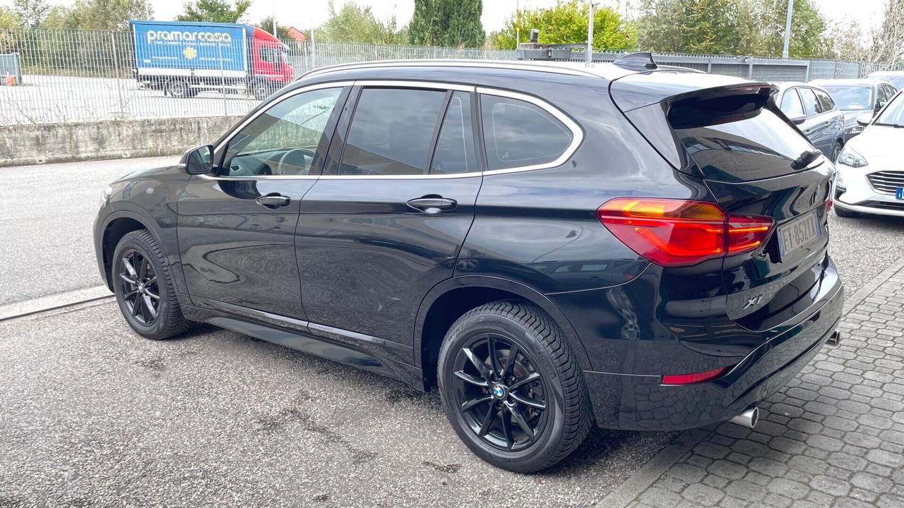 Bmw X1 xDrive20d Advantage TOTAL BLACK TETTO PANORAMICO PELLE