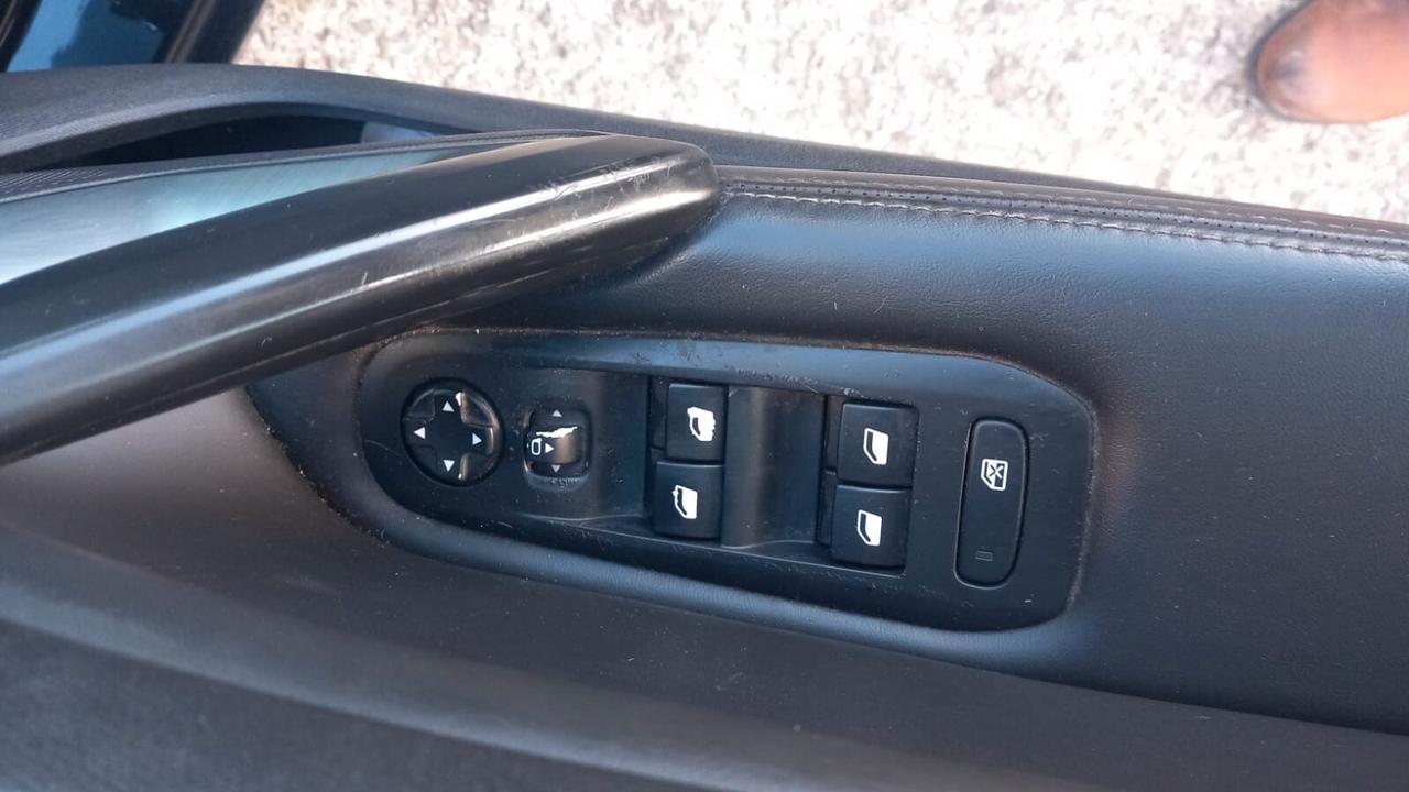 Peugeot 308 BlueHDi 150 S&S EAT6 Allure