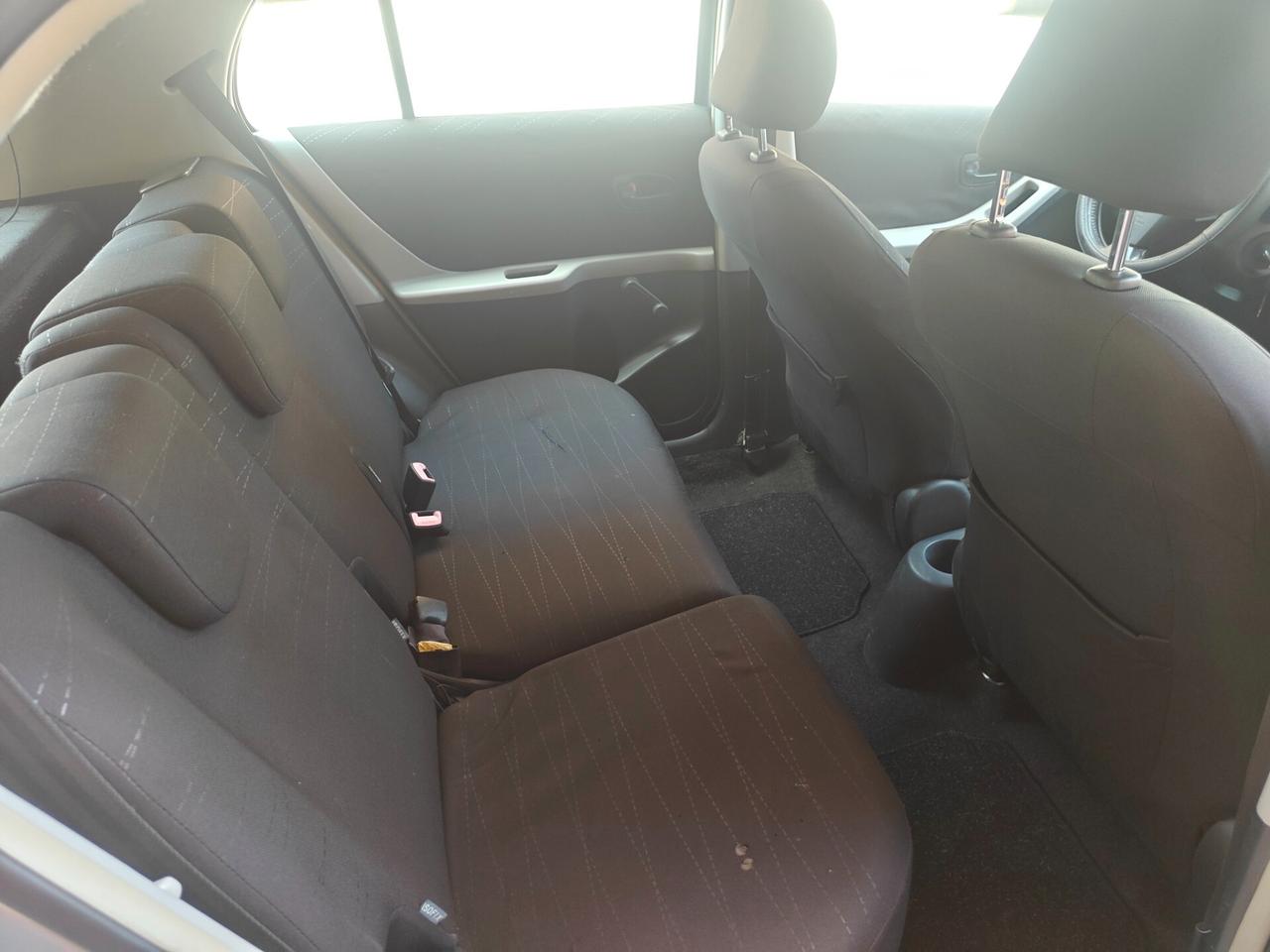 Toyota Yaris 1.0 Sol Ok neop