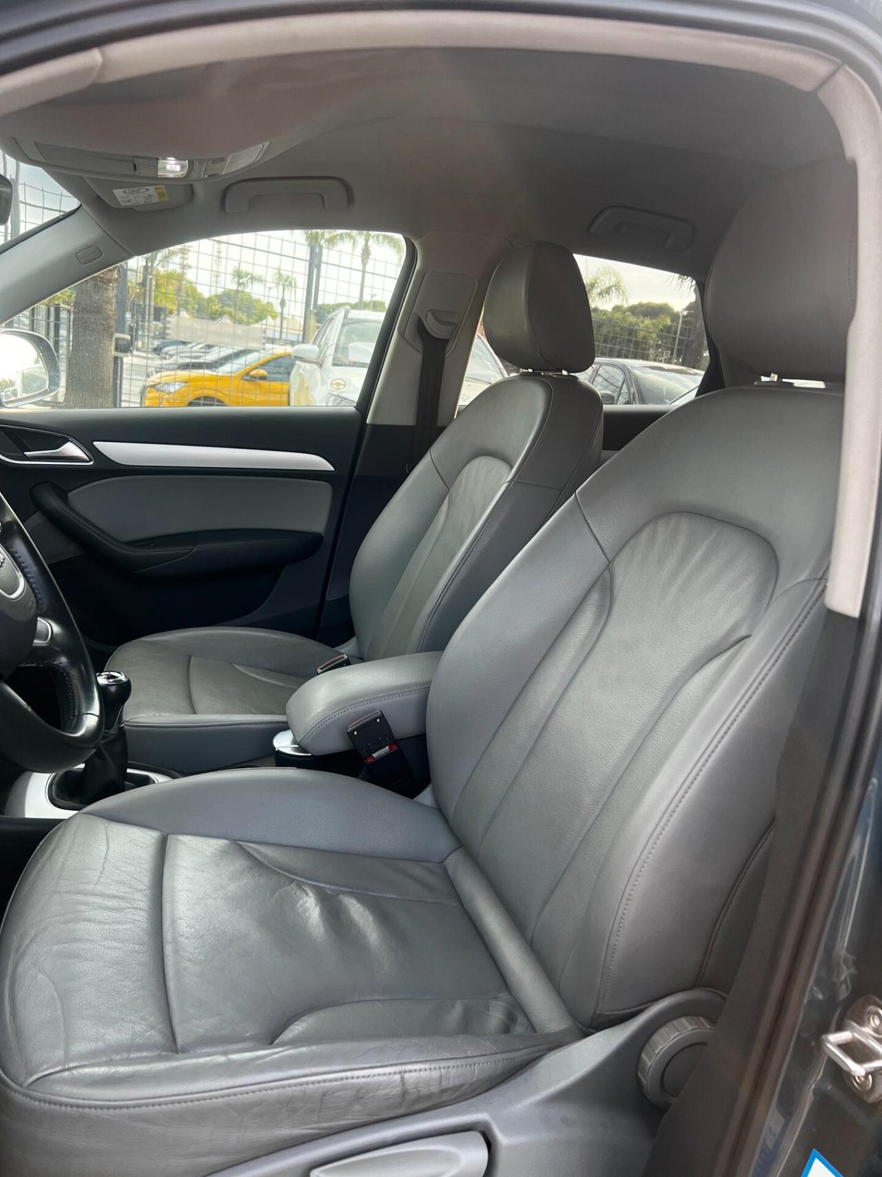 Audi Q3 2.0 TDI 150 CV Business