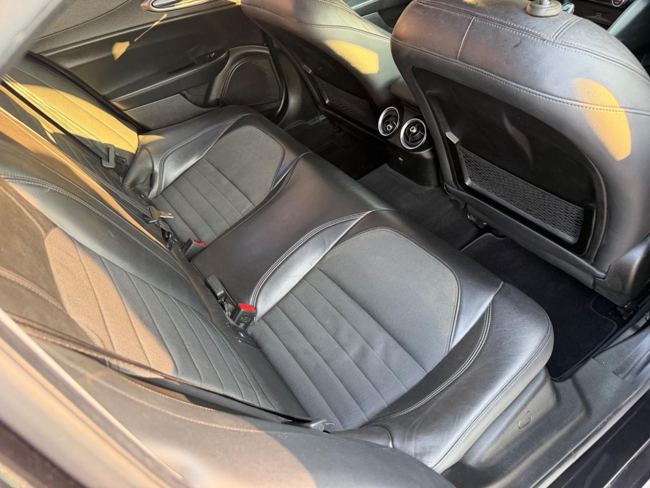 Alfa Romeo Giulia 2.2 Turbodiesel 150 CV AT8 Business