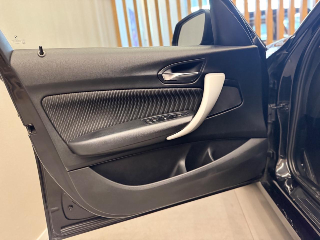Bmw 116D SPORT 5PORTE AUTOMATICA DIESEL NEPOTENTATI