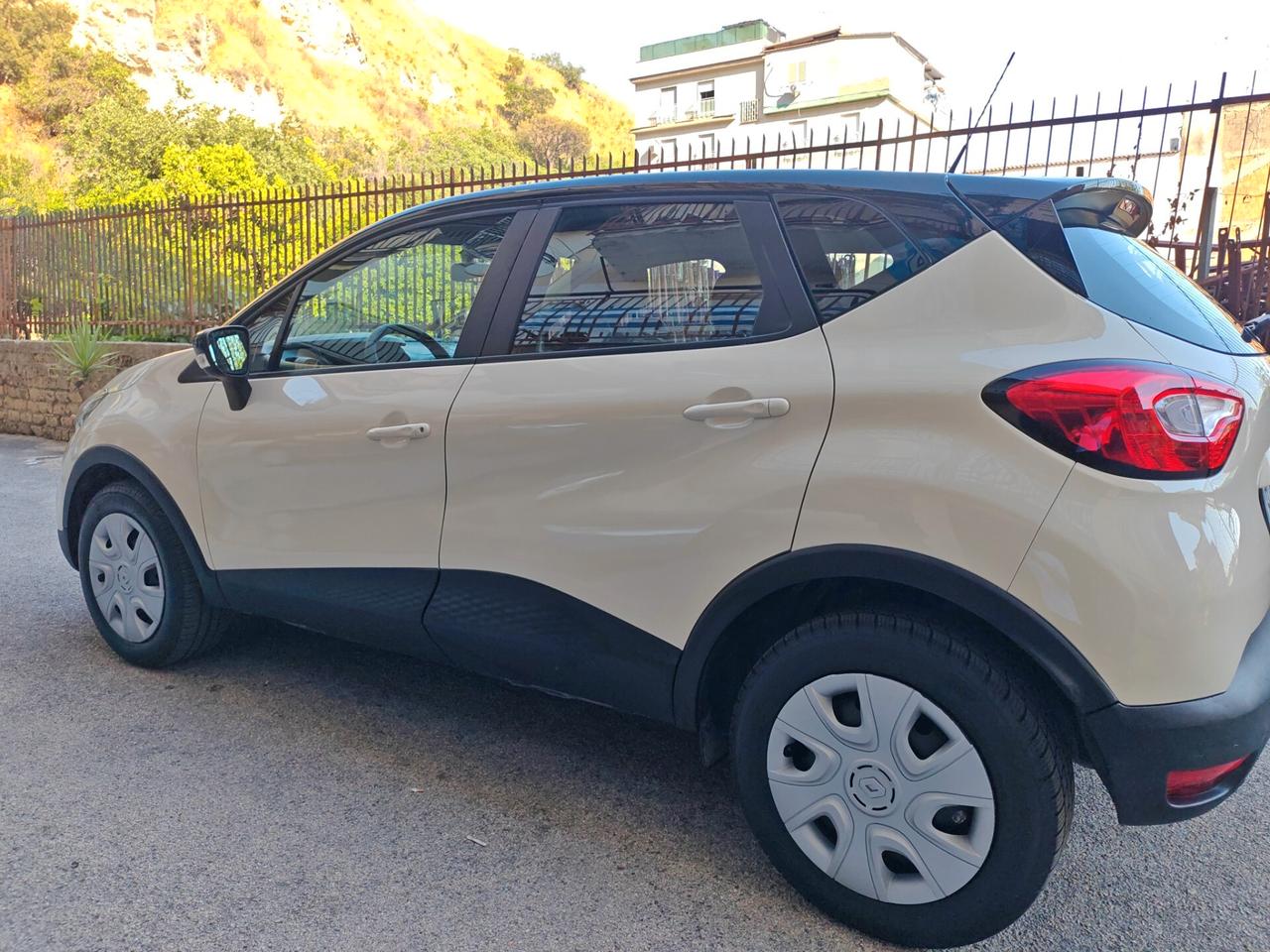 Renault Captur 0.9 TCe ZONA VOMERO TABLET CARPLAY