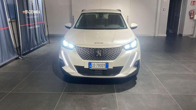 Peugeot 2008 motore elettrico 136 CV Allure Pack