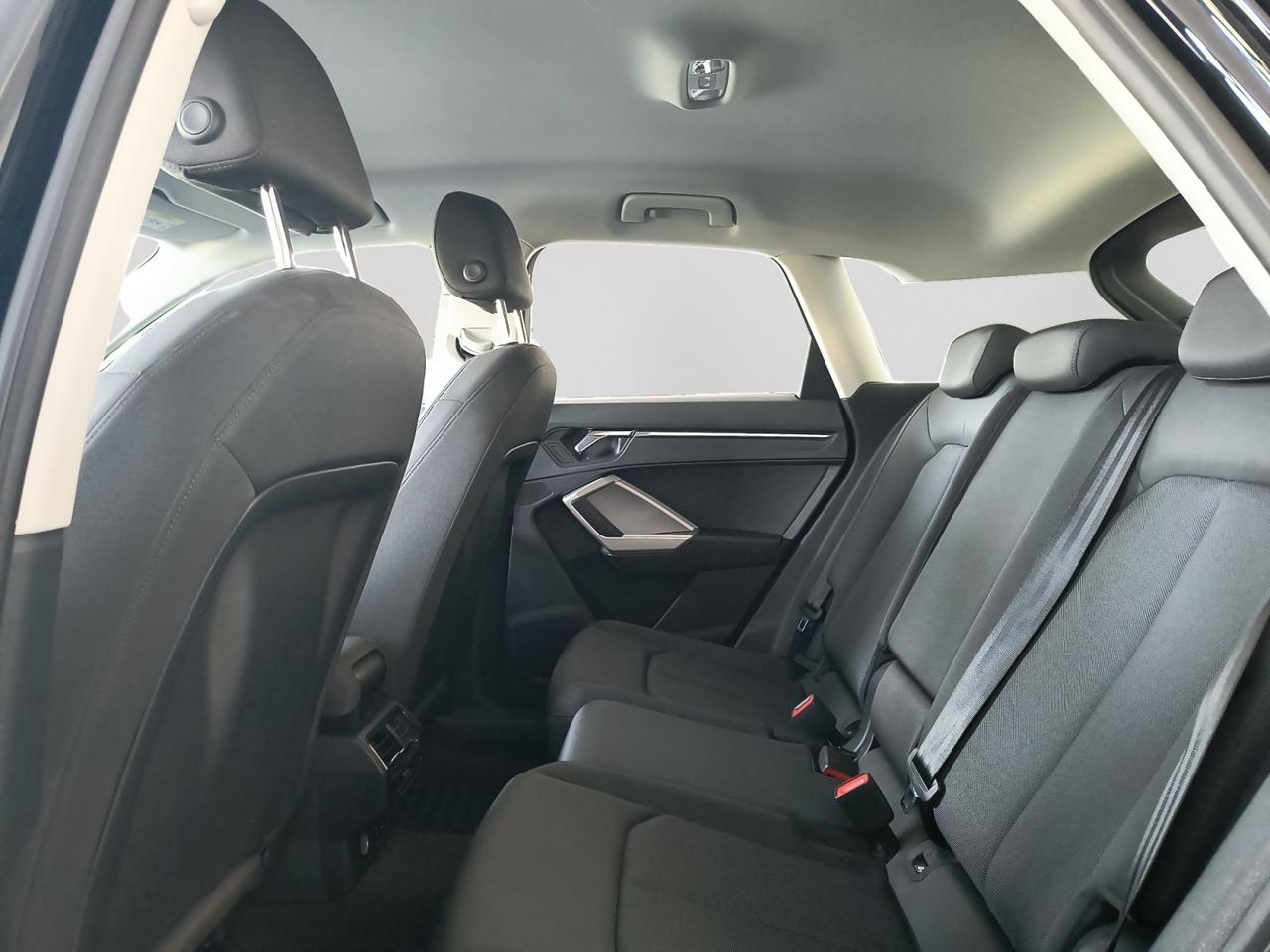 AUDI Q3 II 2018 - Q3 35 2.0 tdi Business