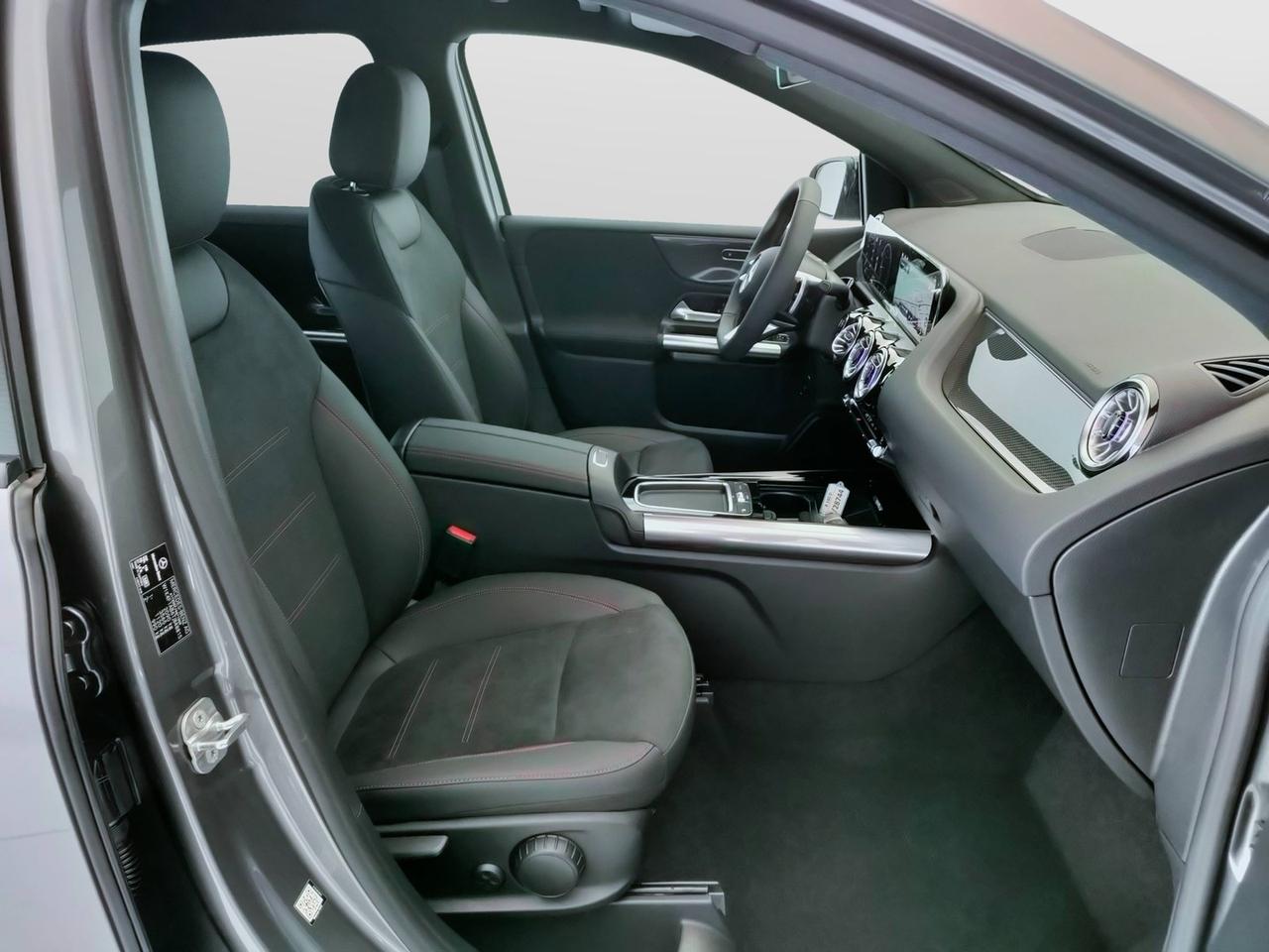 Mercedes-Benz Classe B - W247 2023 - B 180 d AMG Line Advanced Plus auto