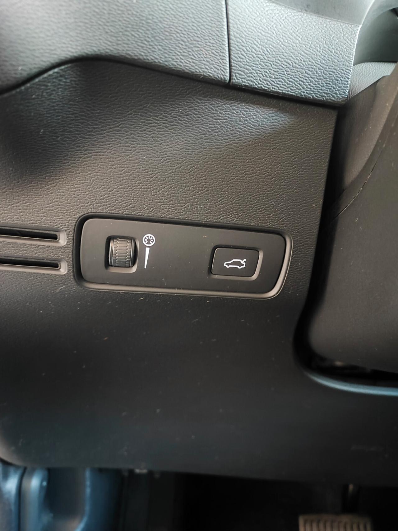 Volvo XC40 T3 Geartronic R-design