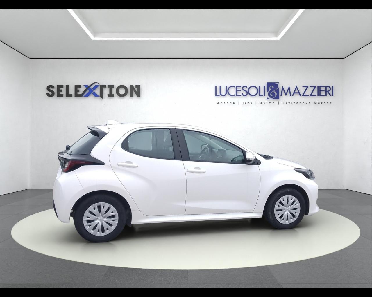 TOYOTA Yaris 4ª serie - Yaris 1.5 Hybrid 5 porte Business