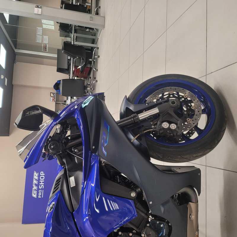 Yamaha YZF R1 - 2023