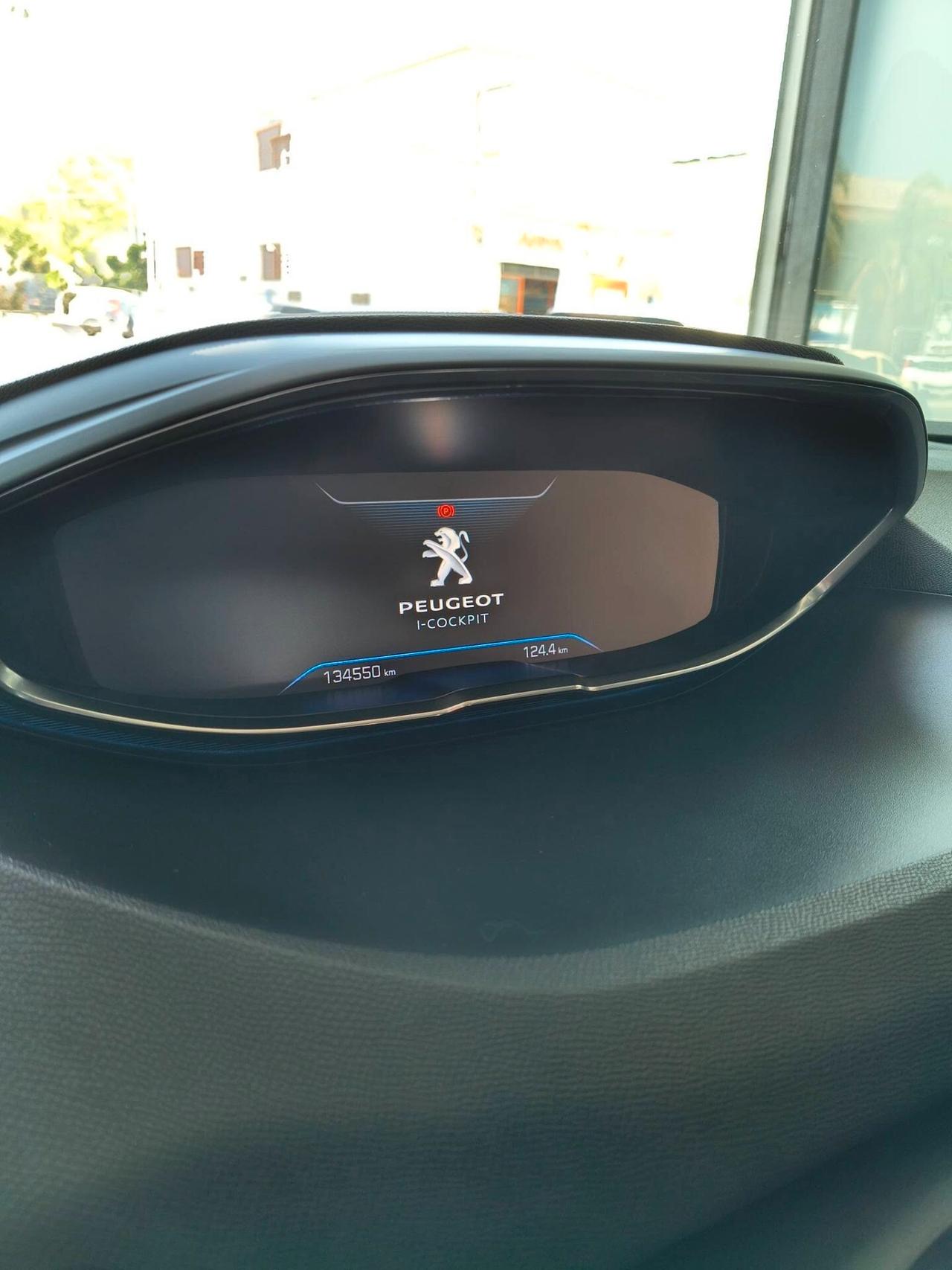 Peugeot 3008 BlueHDi 130 S&S EAT8 Business