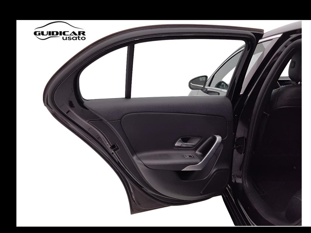 Mercedes-Benz Classe A - W177 2018 - A 180 d Sport auto