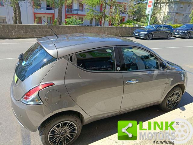 LANCIA Ypsilon 0.9 TwinAir 85 CV 5 porte Metano Ecochic
