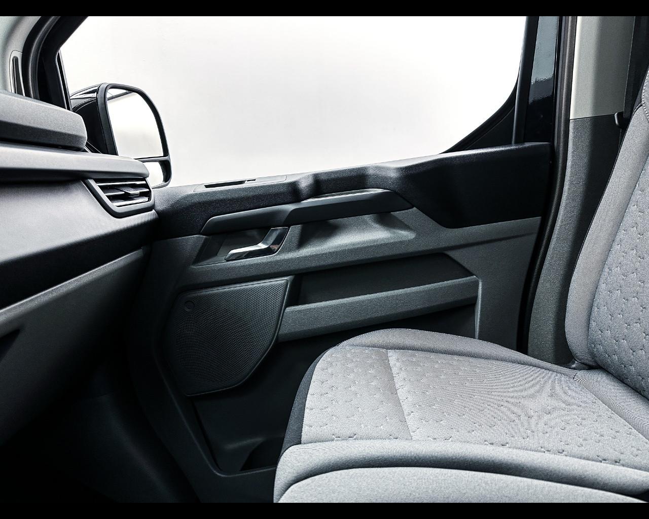 FORD Tourneo Custom 2ªs - Tourneo Custom 320 2.0 EcoBlue 150CV PL Titanium