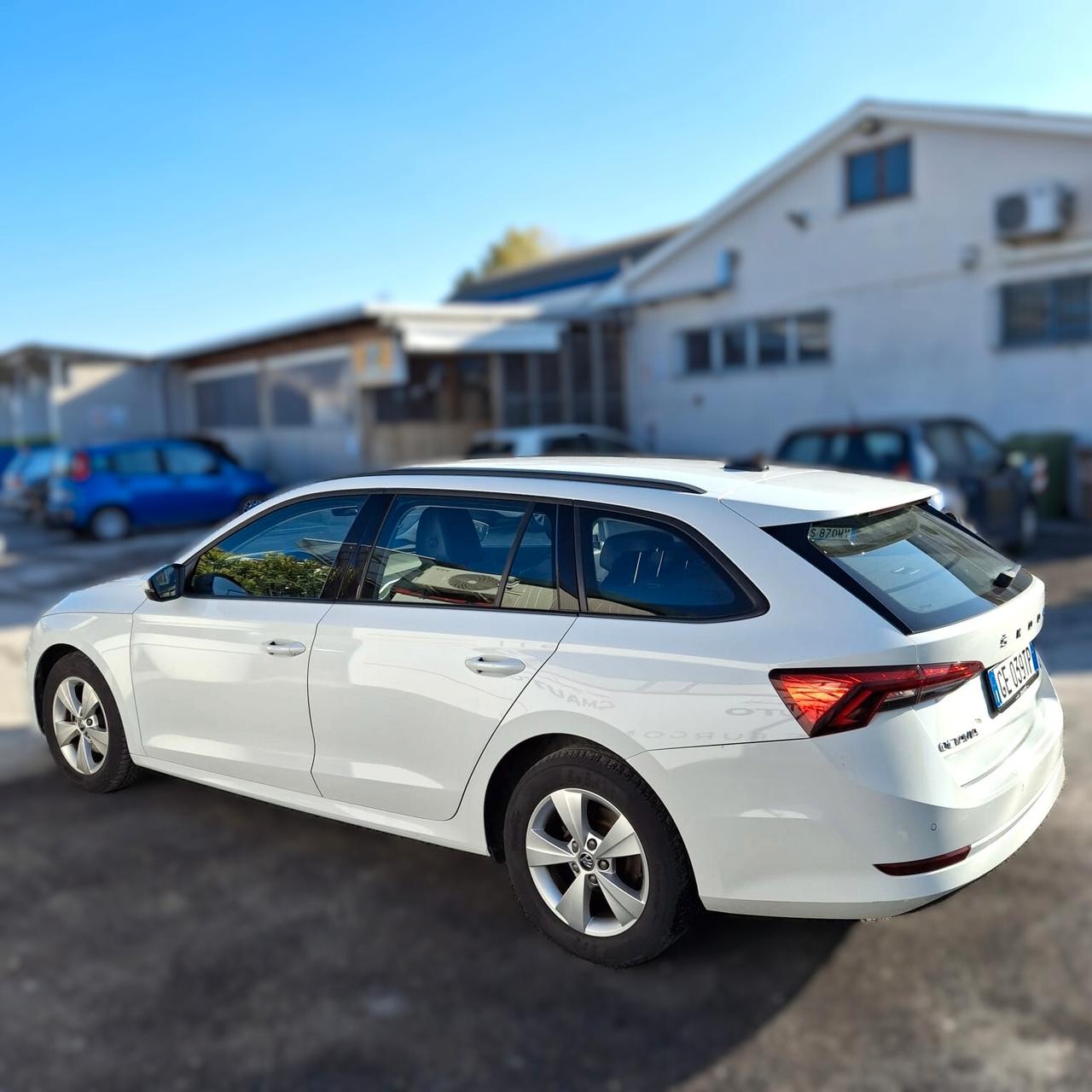 SKODA OCTAVIA 1.5 G-TEC DSG Wagon Executive