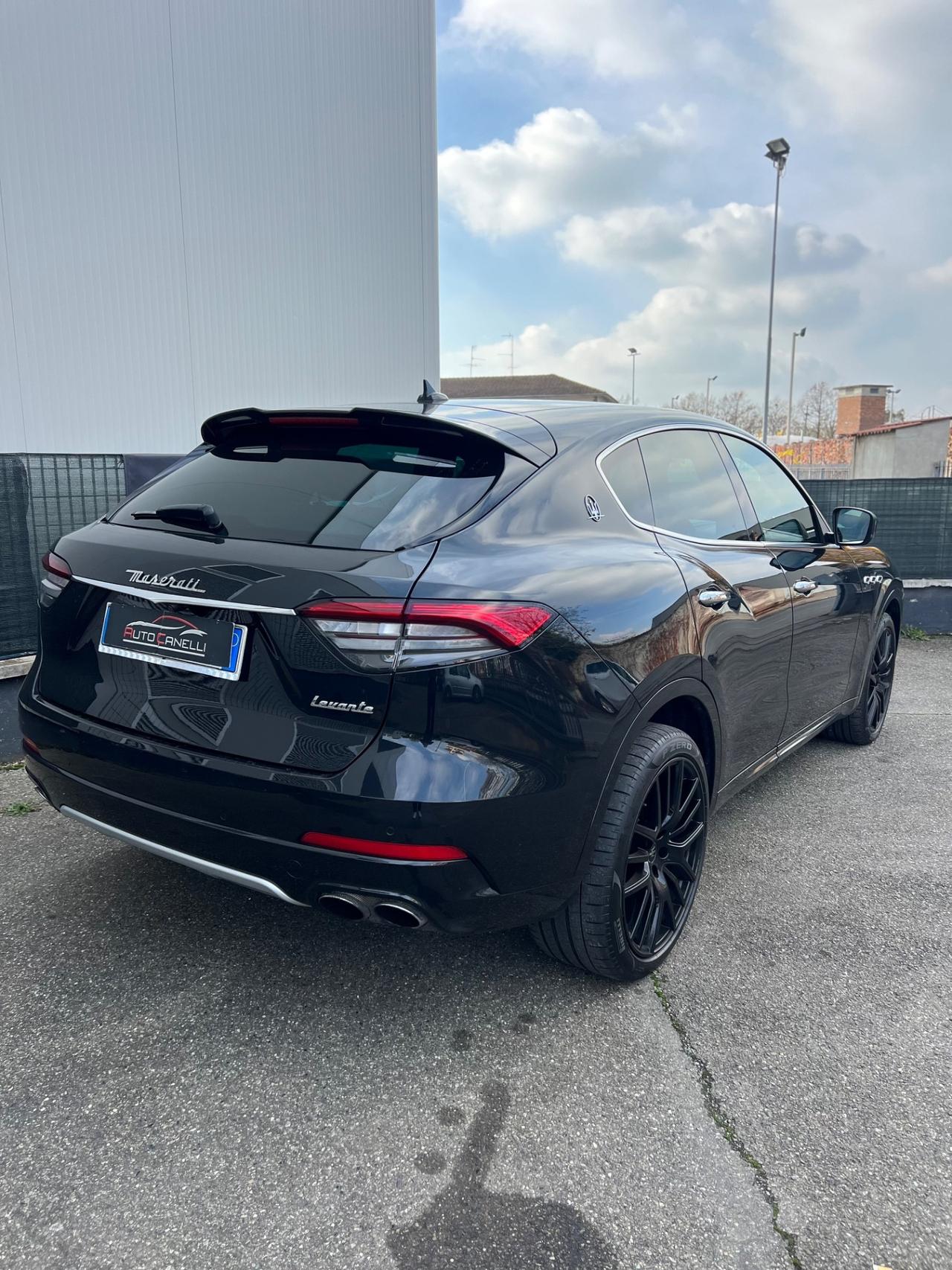 Maserati Levante V6 430 CV S AWD