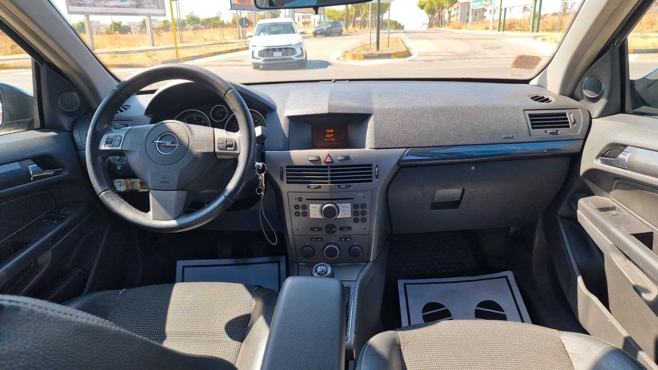 Opel Astra 1.7 CDTI 101CV 5 porte Club