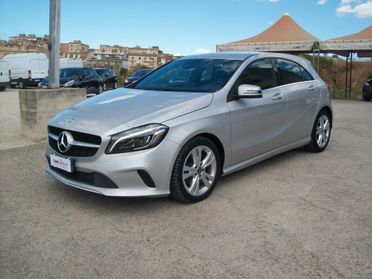 MERCEDES A 200 d CV.136 SPORT 4MATIC "2017"