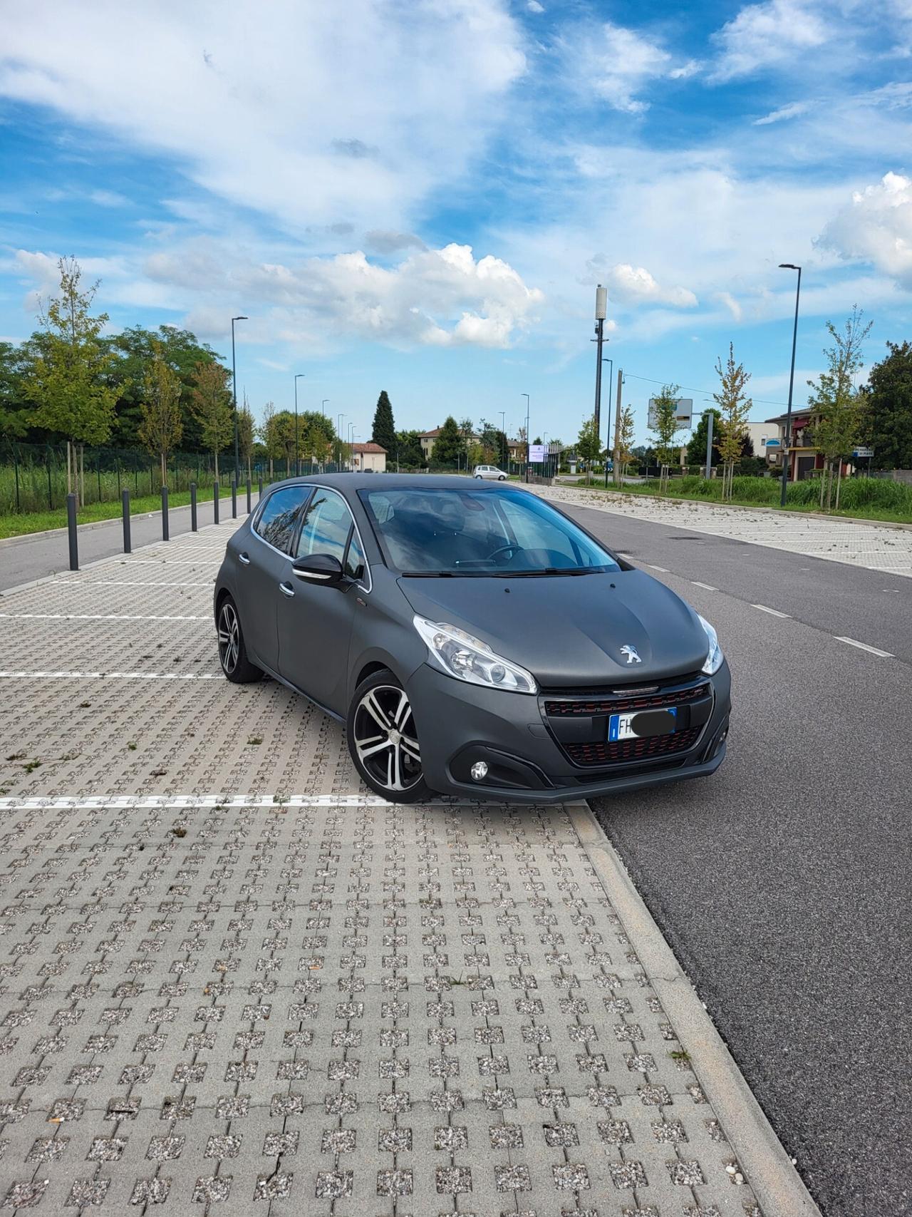 Peugeot 208 GT Line 5P