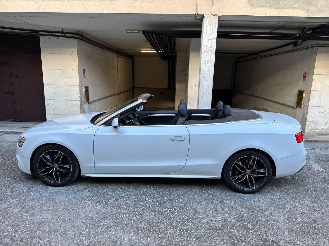 Audi A5 Cabrio 2.0 TDI S-LINE