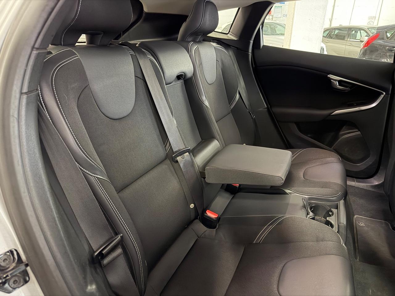 Volvo V40 D3 Geartronic Momentum