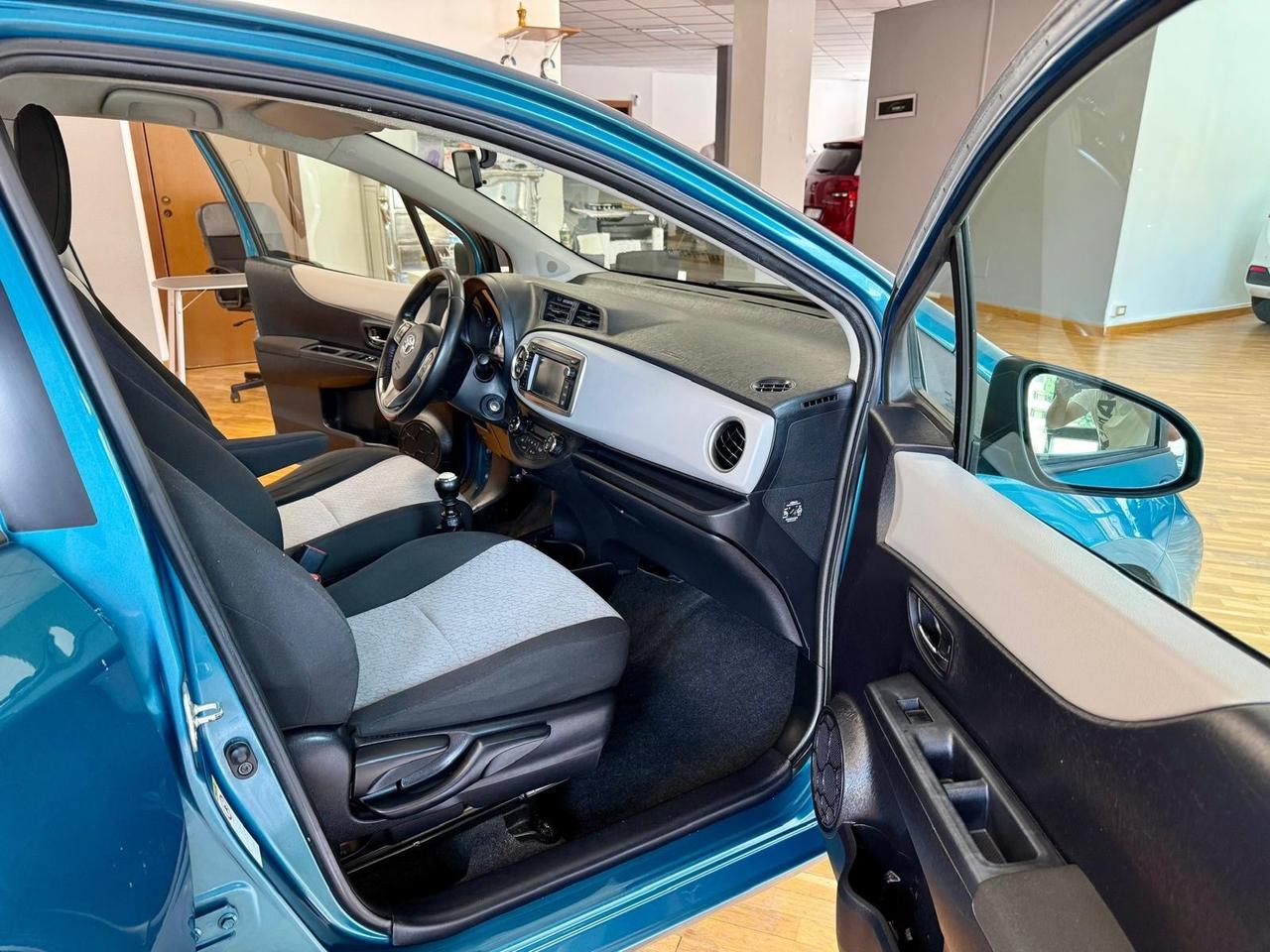 Toyota Yaris 1.3 benzina 5 porte
