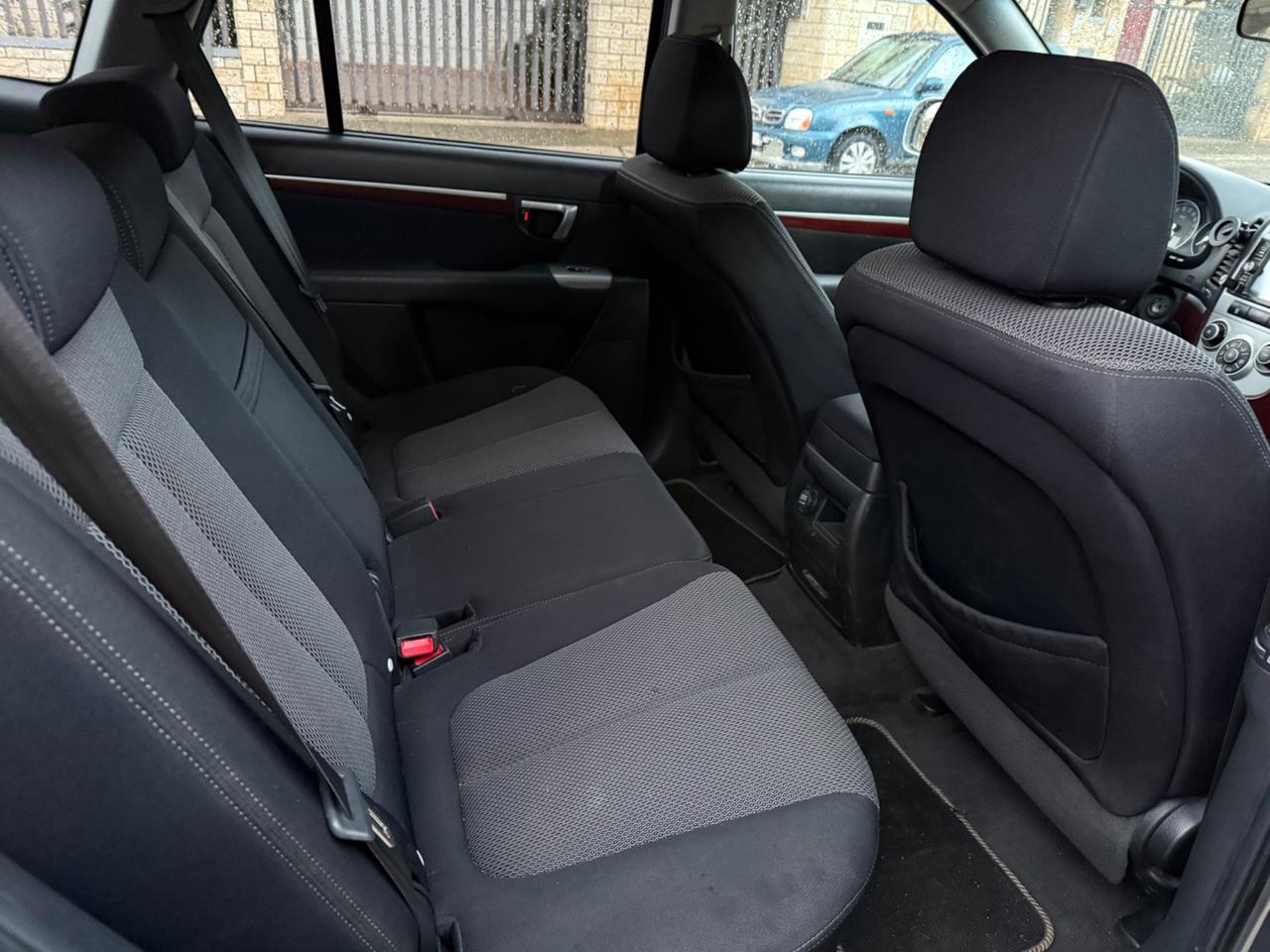 Hyundai Santa Fe 2.2 CRDi VGT Dynamic 4x2 5 p.ti