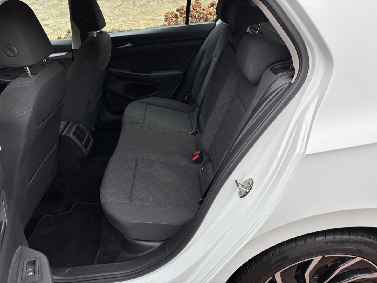 Volkswagen Golf 1.0 TSI EVO Life 7 ANNI DI GARANZIA