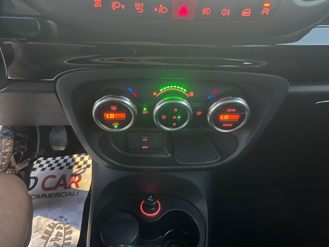 Fiat 500L 1.6 Multijet Trekking Unipro 2013