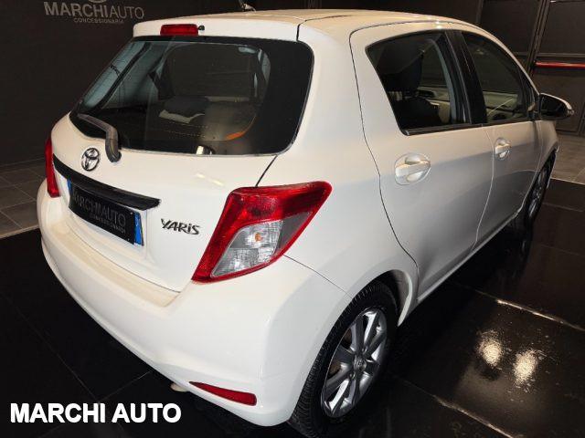 TOYOTA Yaris 1.3 5 porte Lounge