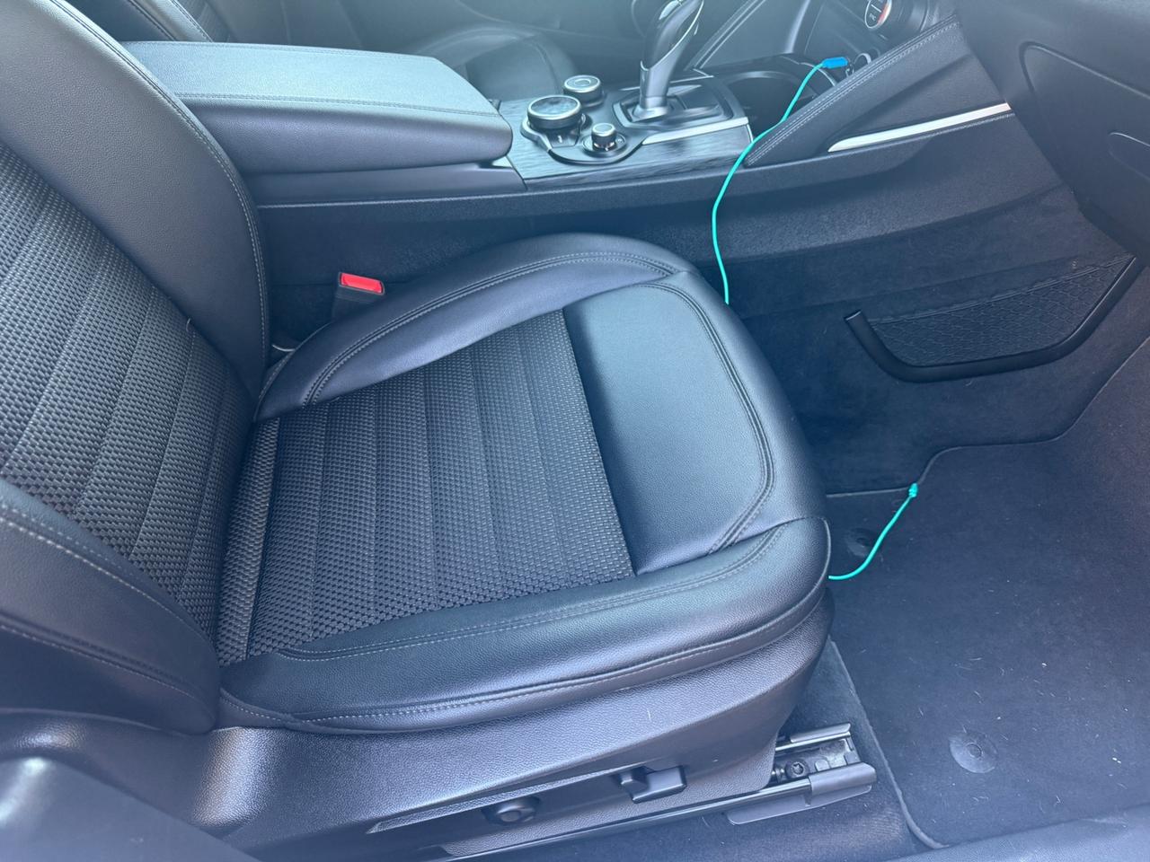 Alfa Romeo Stelvio 2.0 Turbo 200 CV AT8 Q4 Super