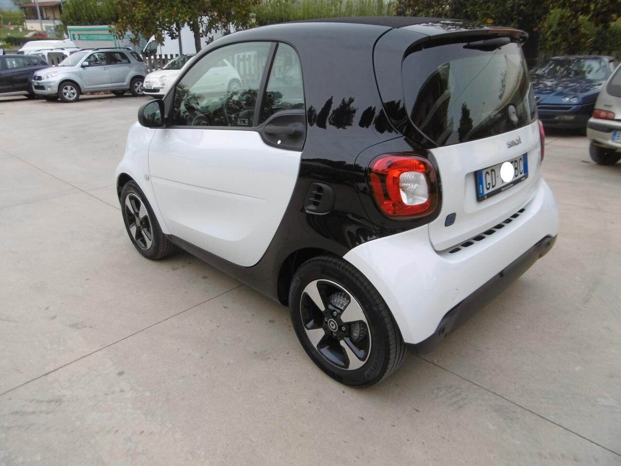 Smart ForTwo EQ Passion Elettrica Neopatentati