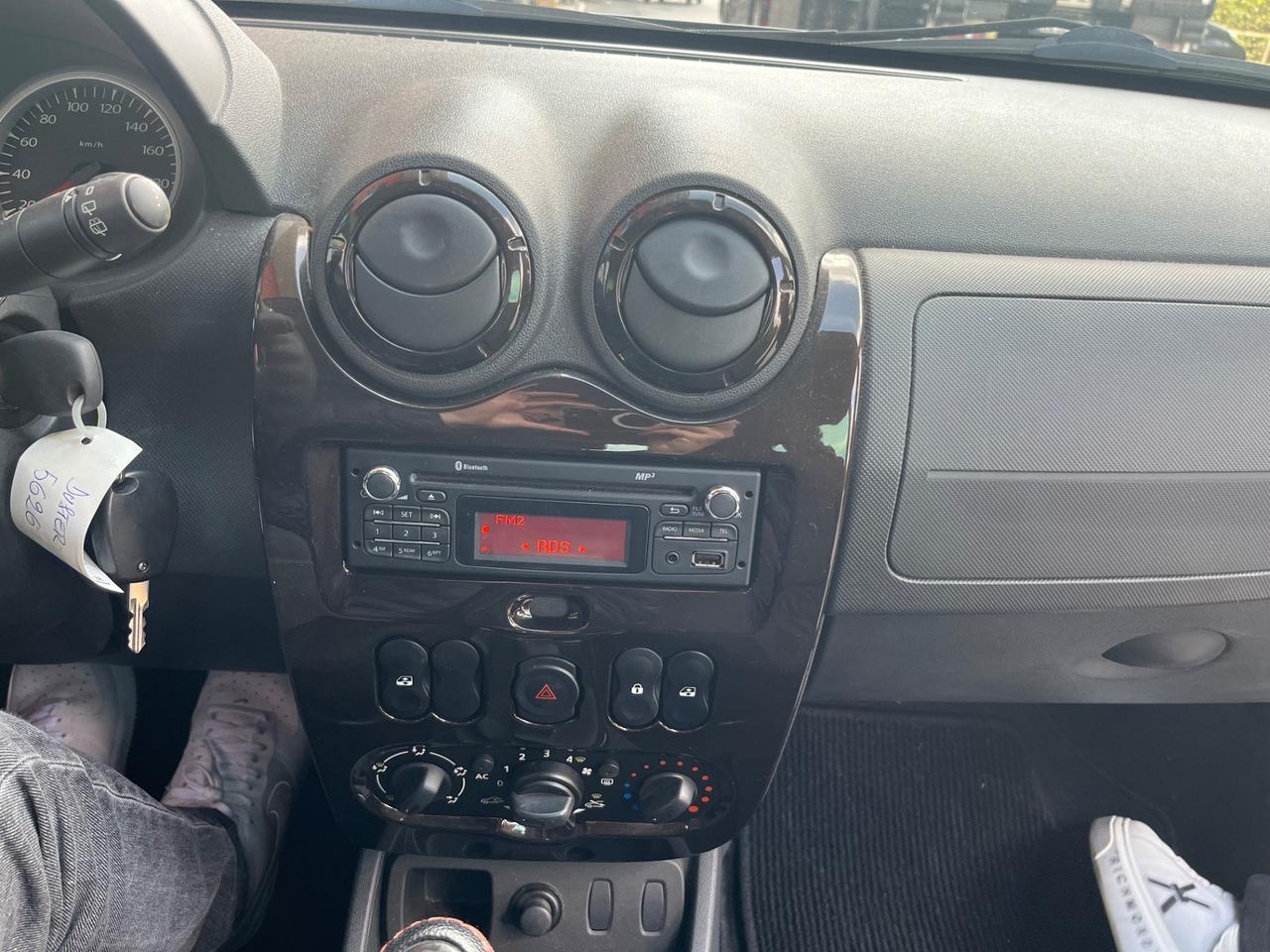 Dacia Duster 1.6 110CV 4x2 Lauréate 2012 70.000 KM