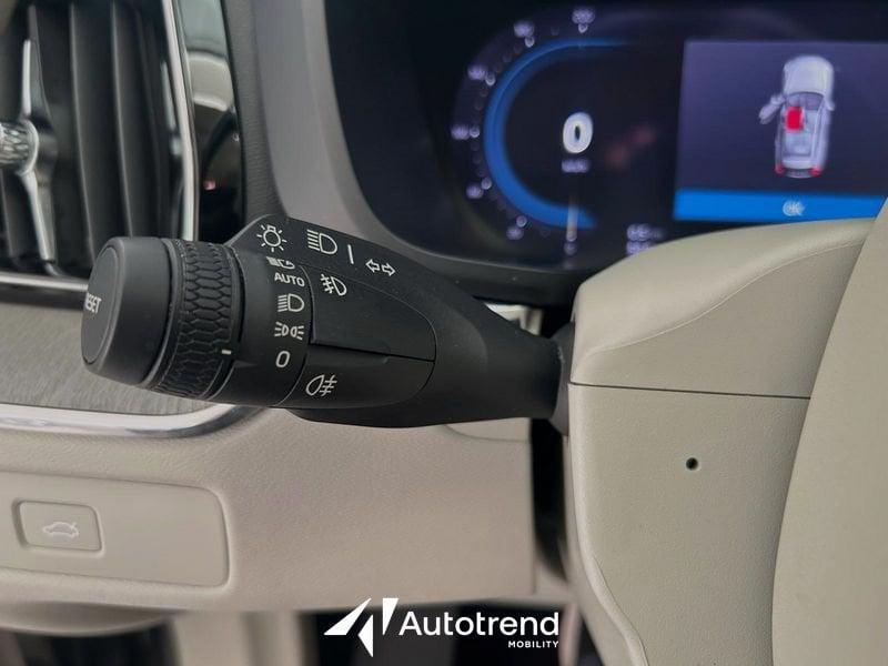 Volvo XC60 B4 197+14 CV Automatica Mild Hybrid Diesel Plus Bright