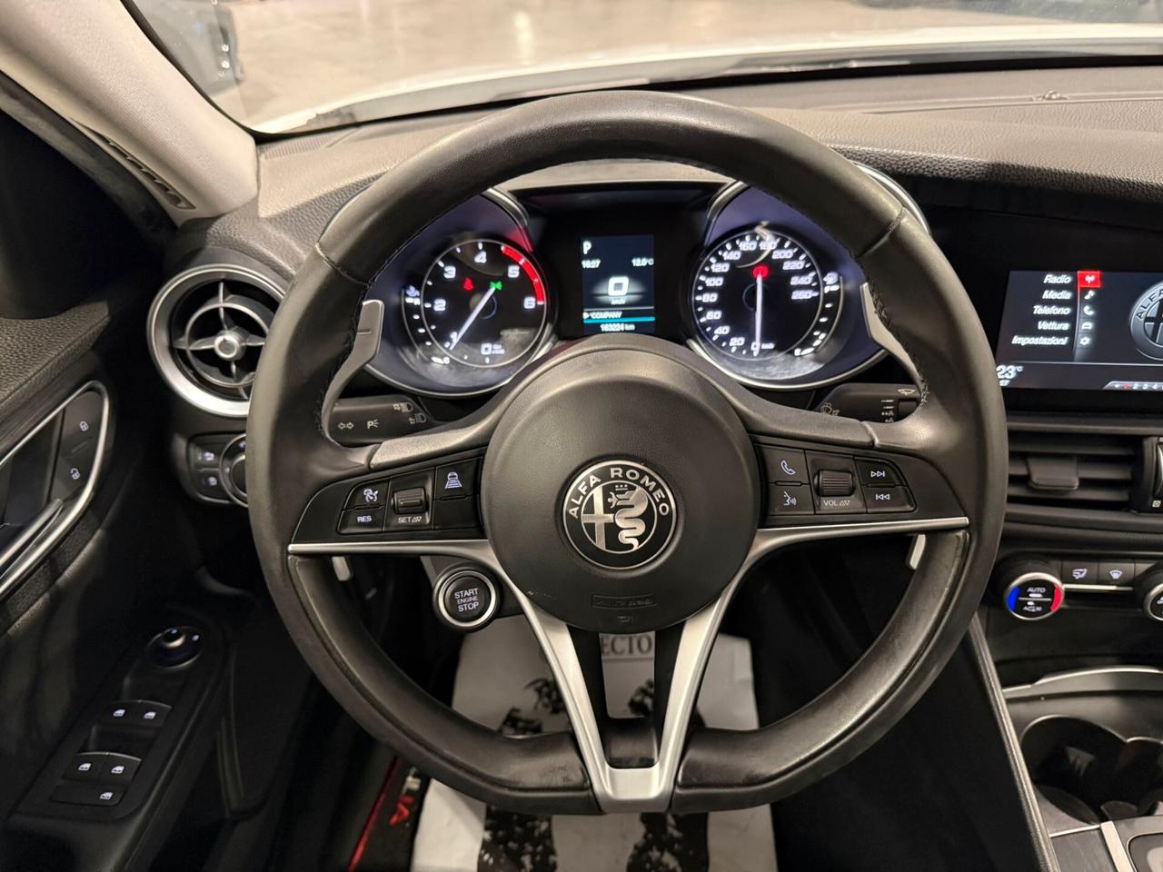 Alfa Romeo Giulia 2.2 Turbodiesel 150 CV Tech Edition