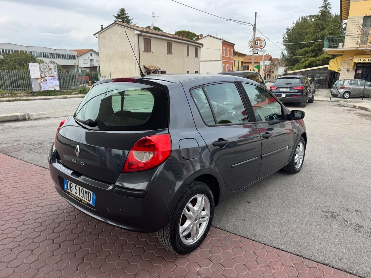 Renault Clio 1.5 dCi 70CV 5 porte