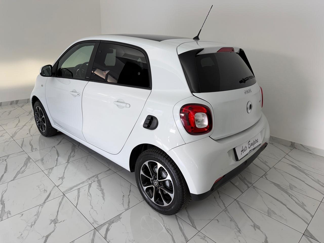 SMART FORFOUR PASSION AUTOMATICA/PANORAMA/NAVIGATORE