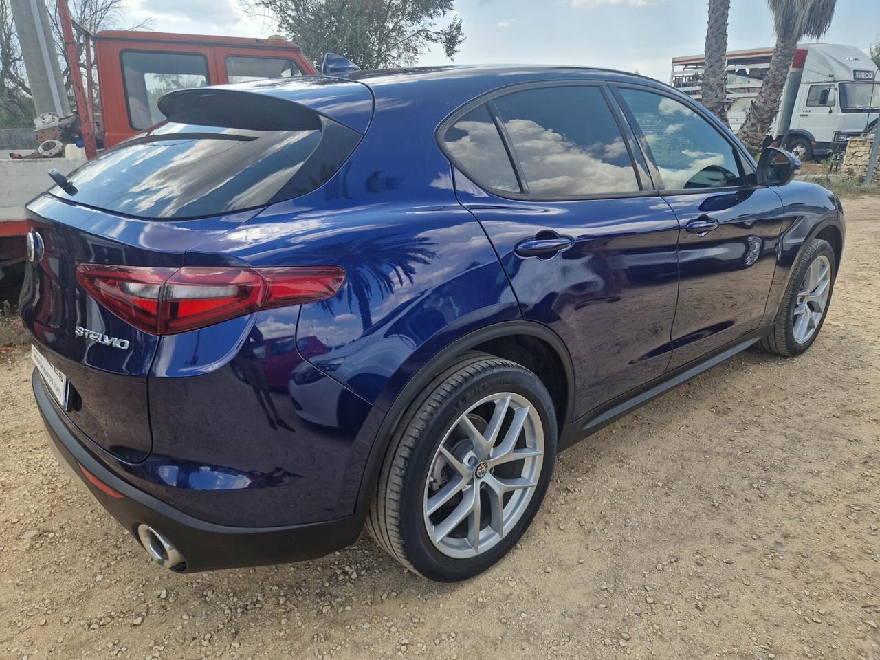 Alfa Romeo Stelvio 2.2 190 CV AT8 Q4 Business