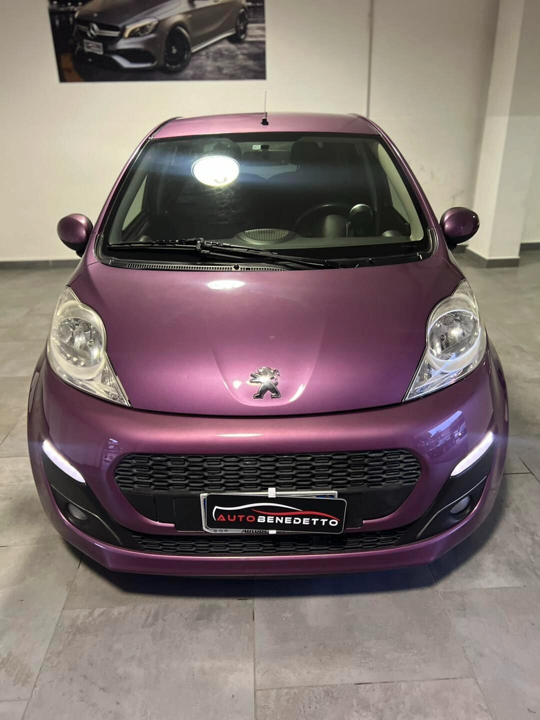 PEUGEOT 107 1.0 2TRONIC 2013