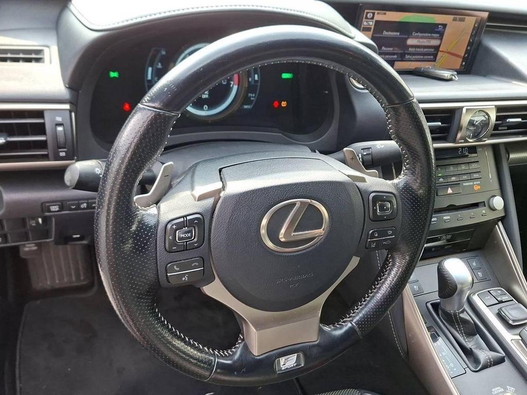 Lexus IS 300 300 2.5 Hybrid F-Sport CVT