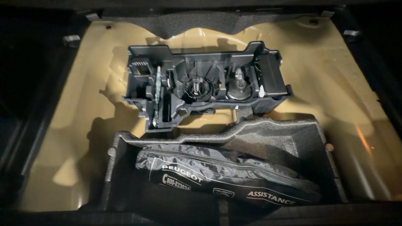 Peugeot 2008 PureTech 100 S&S Allure