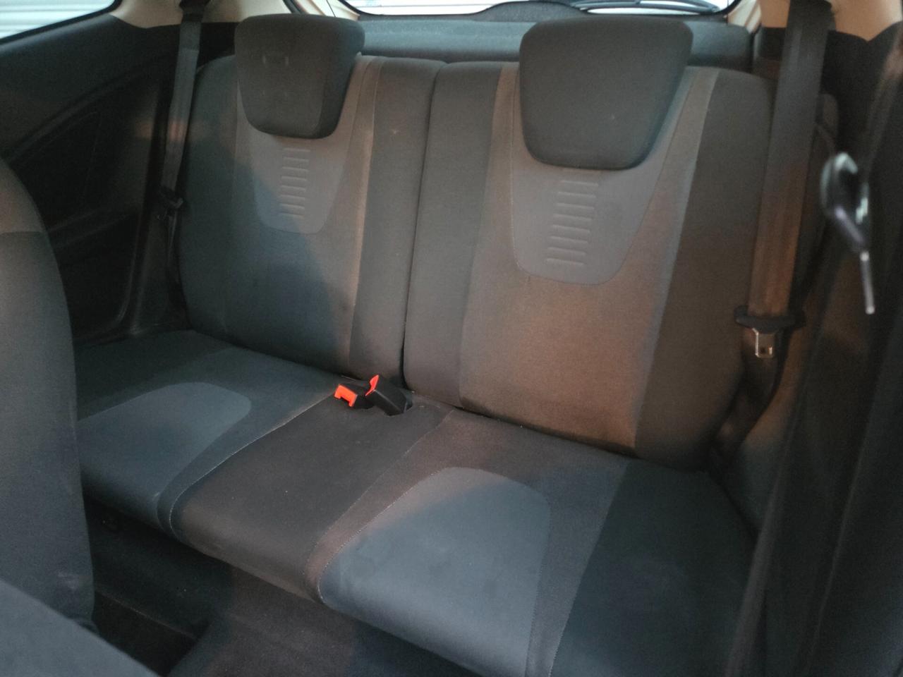 Ford Ka 1.3 TDCi 75CV Titanium