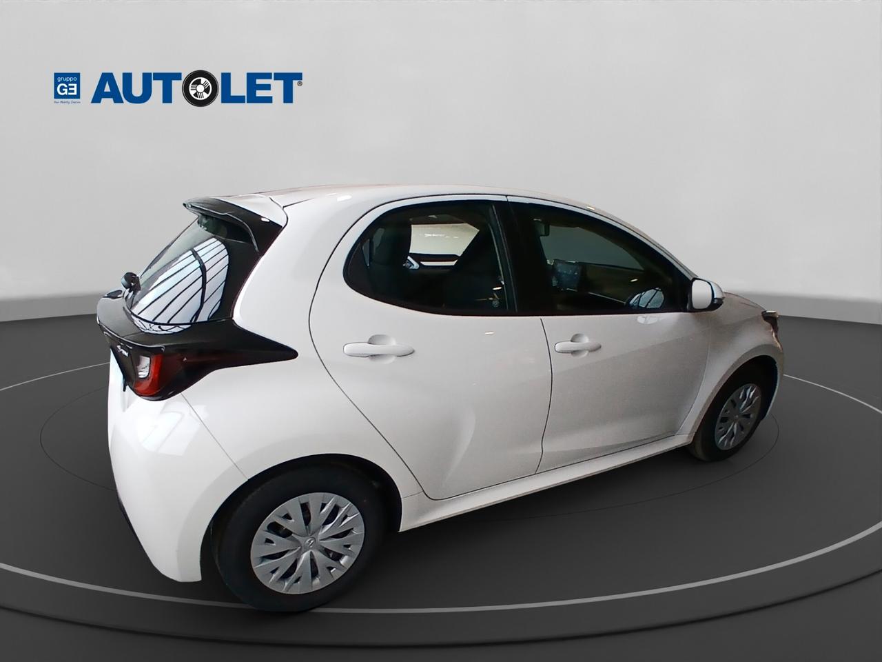 Toyota Yaris 1.5 Hybrid 5 porte Active + BUSINESS PACK 115CV