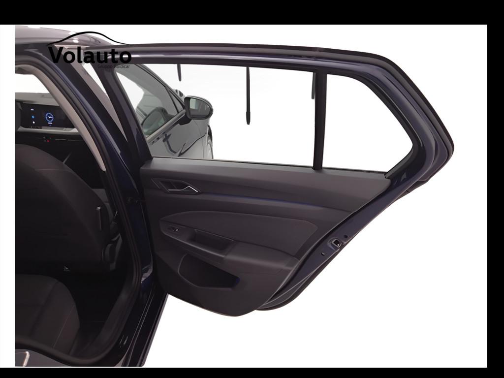 VOLKSWAGEN Golf VIII 2020 - Golf 1.0 etsi evo Life 110cv dsg