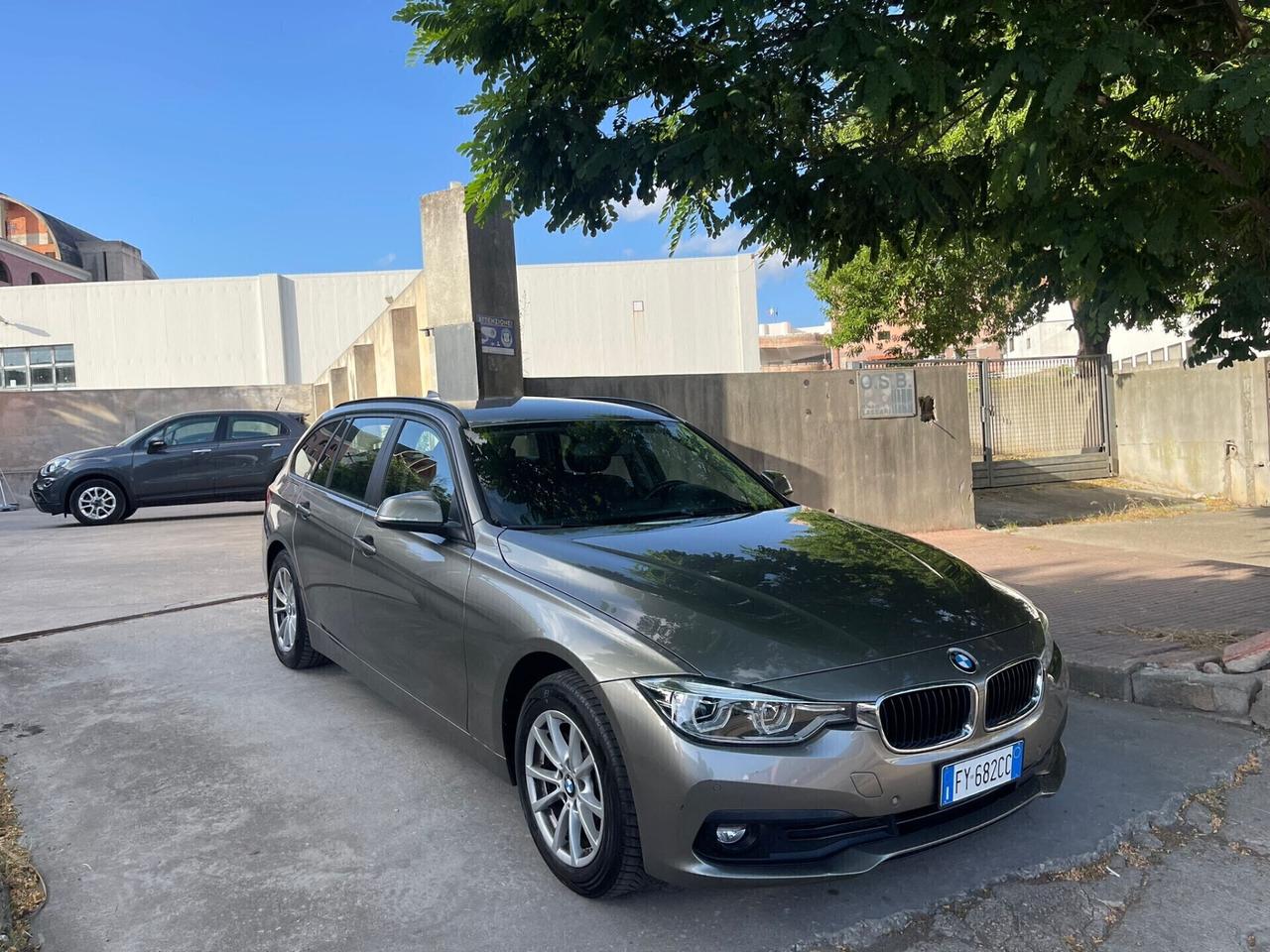 Bmw 318d KM. 121.000 7/2019 AUTOM. Touring Business Advantage