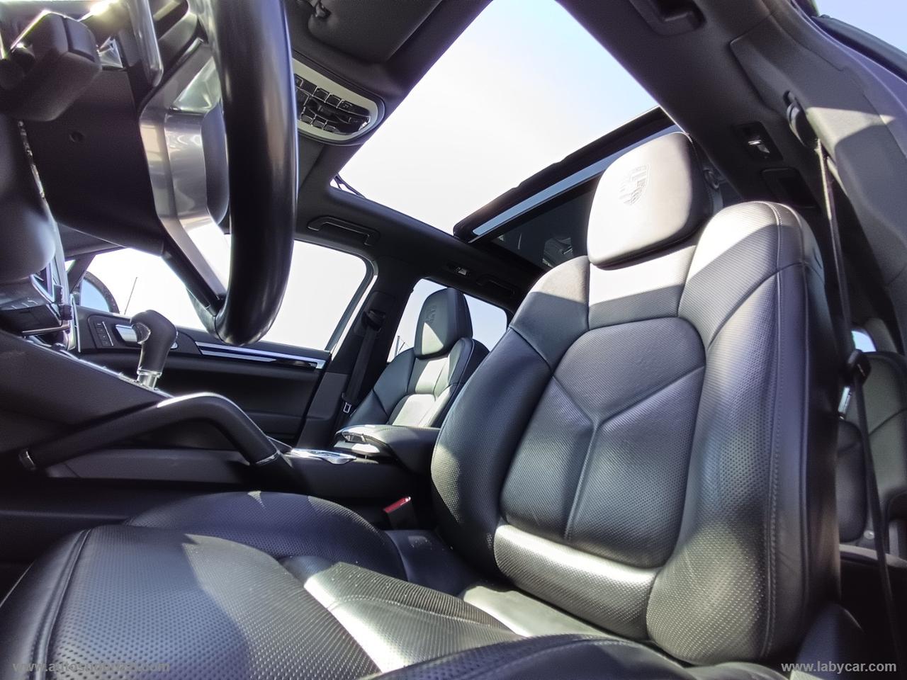 PORSCHE Cayenne 3.0 Diesel Platinum Edition
