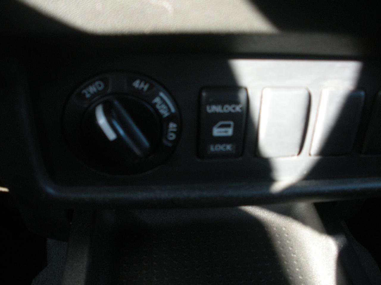 Nissan Navara 2.5 dCi 4 porte Double Cab XE