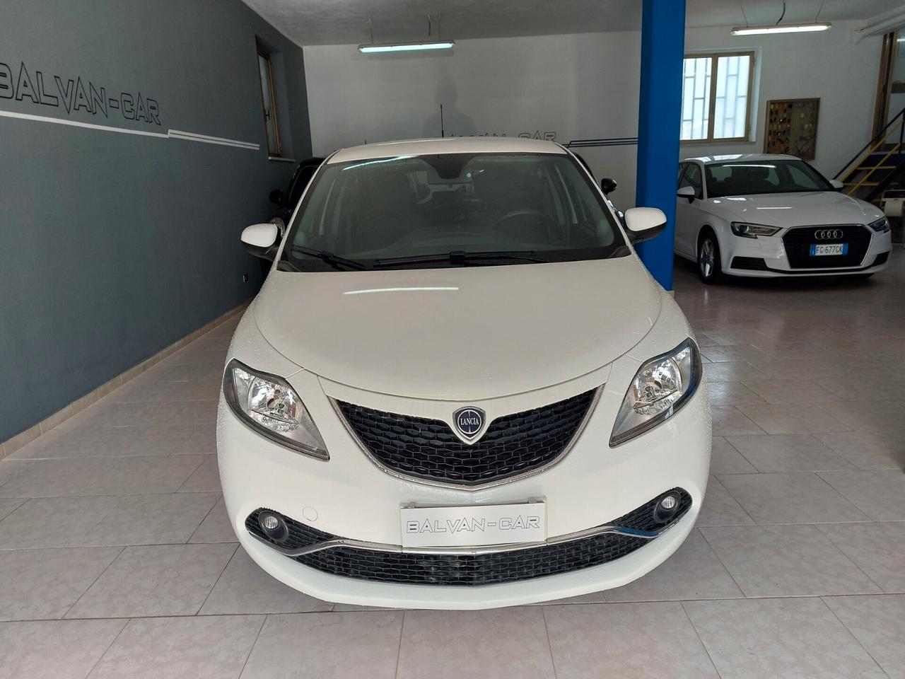 Lancia Ypsilon 1.2 benzina